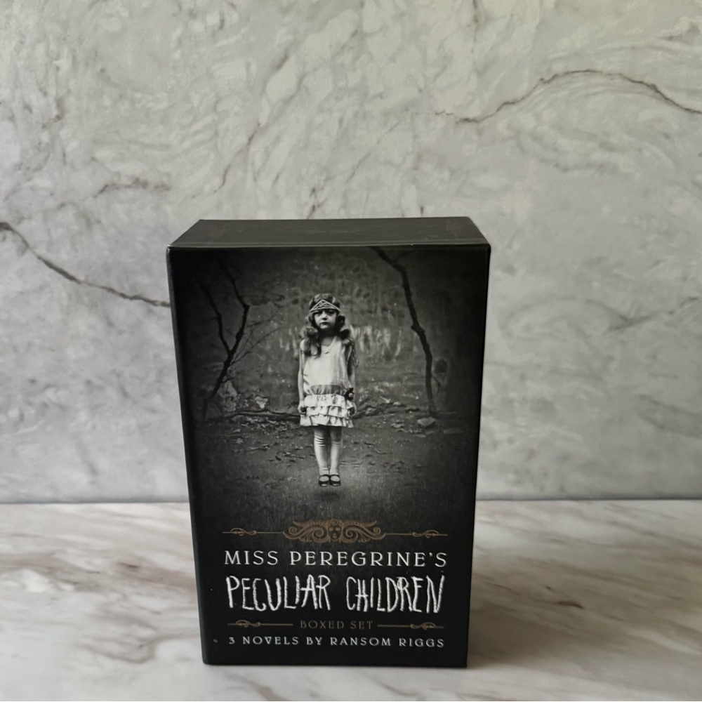 Miss Peregrine’s Peculiar Children Hardcover Box Set – Ransom Riggs